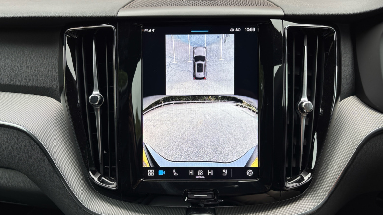 Volvo XC60 2.0 B5P Plus Black Edition 5dr AWD Geartronic Petrol Estate